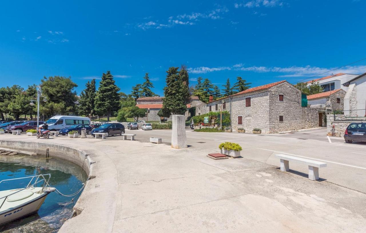 Villa Romana เวอร์ซาร์ ภายนอก รูปภาพ
